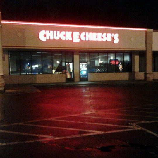 Chuck E. Cheese Arcade in Manchester