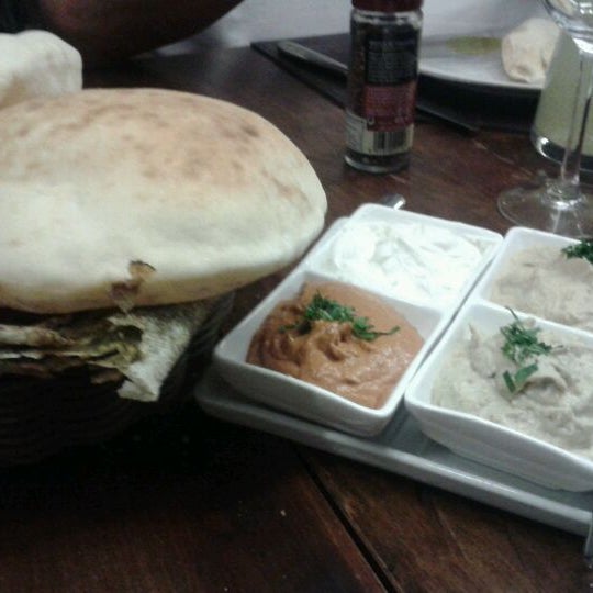 10/15/2011 tarihinde Thais A.ziyaretçi tarafından Manish Restaurante'de çekilen fotoğraf