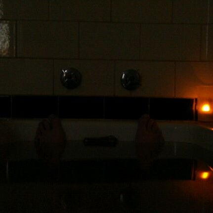 4/23/2011にBrian K.がRoosevelt Baths &amp; Spaで撮った写真