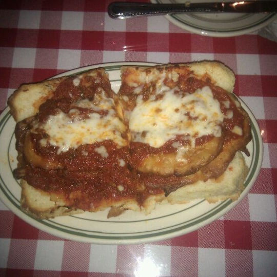 Photo taken at Romano&#39;s Macaroni Grill by Dani B. on 1/6/2012