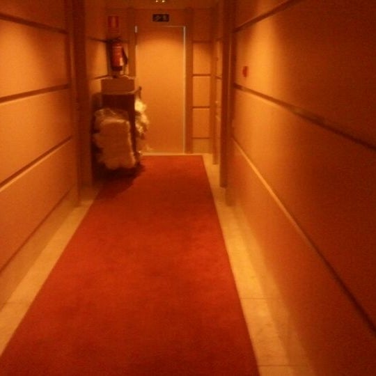 Das Foto wurde bei BEST WESTERN Hotel Arosa von Ayoze R. am 12/6/2011 aufgenommen
