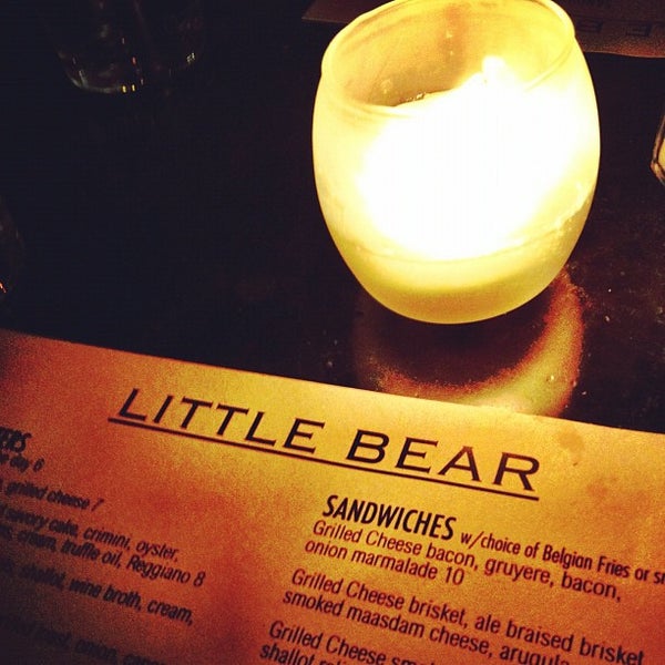 Das Foto wurde bei Little Bear L.A. Restaurant von MARiCEL am 1/26/2012 aufgenommen