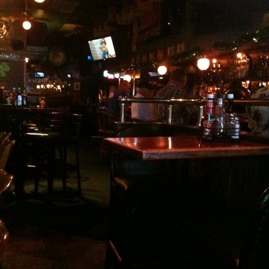 Foto tirada no(a) Patsy&#39;s Irish Pub por Adam G. em 7/11/2011