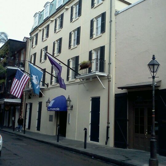 รูปภาพถ่ายที่ Hotel Le Marais โดย Jason B. เมื่อ 12/10/2011