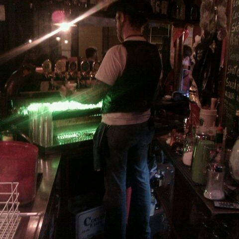 1/23/2012 tarihinde Tommaso B.ziyaretçi tarafından Monkey Bar'de çekilen fotoğraf