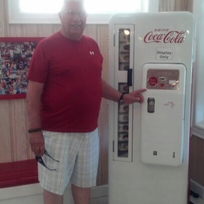 Photo taken at Big Al&#39;s Soda Fountain and Grill by Ravenatic C. on 7/15/2012