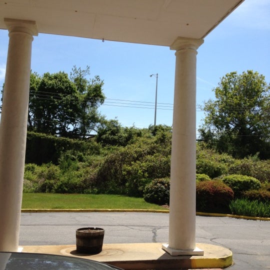 Photos At Quality Inn Mystic Ct