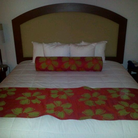 Photo taken at Comfort Inn Central West End by Addie R. on 1/1/2012