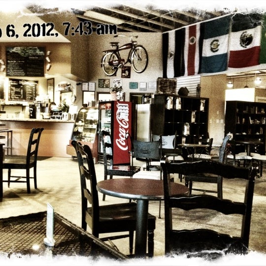 Foto tirada no(a) Park City Coffee Roaster por Ben P. em 2/6/2012