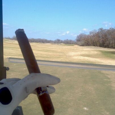 Снимок сделан в The Golf Club at Star Ranch пользователем Brad J. 2/1/2012