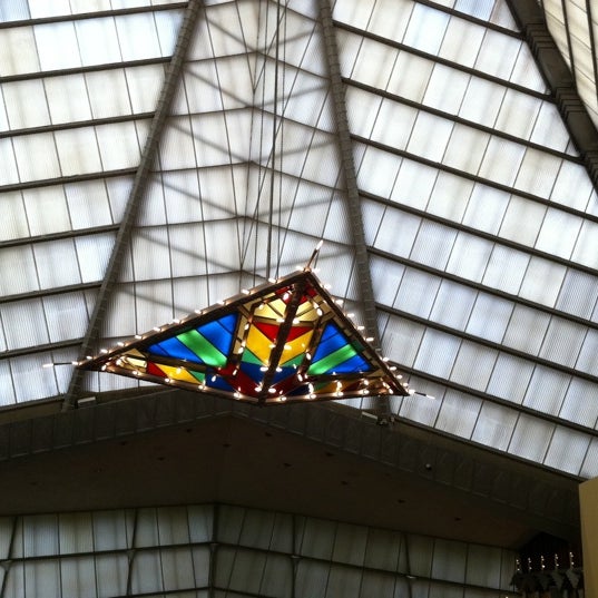 Photo taken at Beth Sholom Congregation by Linda E. on 9/22/2011