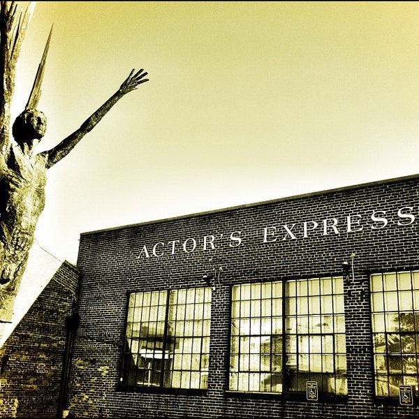 Foto diambil di Actor&#39;s Express Theatre Company oleh Tucker W. pada 10/15/2011