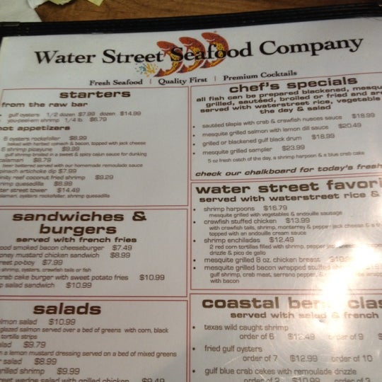 3/3/2012 tarihinde Tony F.ziyaretçi tarafından Water Street Seafood Co.'de çekilen fotoğraf