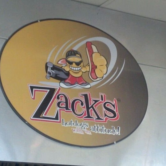 Foto scattata a Zack&#39;s Hotdogs &amp; Hot Sandwiches da John B. il 3/24/2012