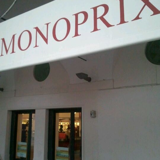 Photo prise au Monoprix Garibaldi par Iarla B. le1/21/2012