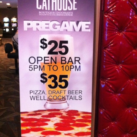 Снимок сделан в CatHouse Boutique Nightclub / Doohan&#39;s Bar &amp; Lounge пользователем Sean W. 9/5/2012