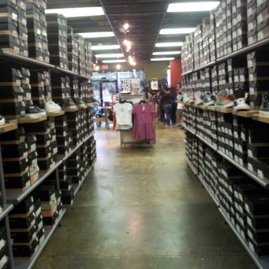 Converse Factory Outlet - Shoe Store in Orlando