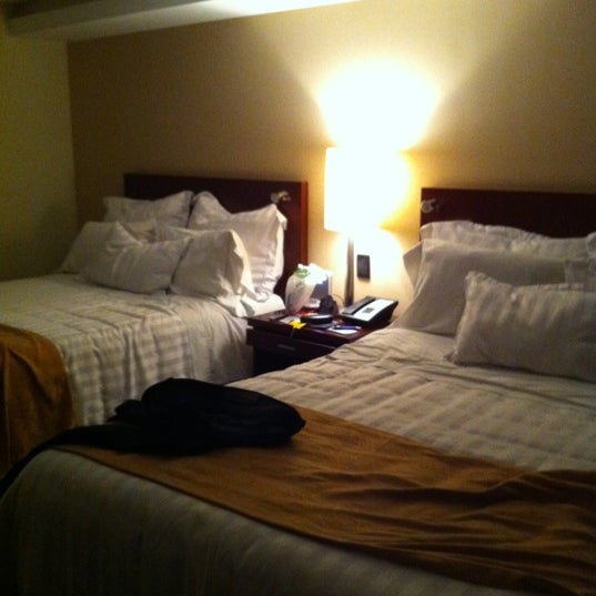 รูปภาพถ่ายที่ GHL Hotel Capital โดย Nora B. เมื่อ 11/14/2011