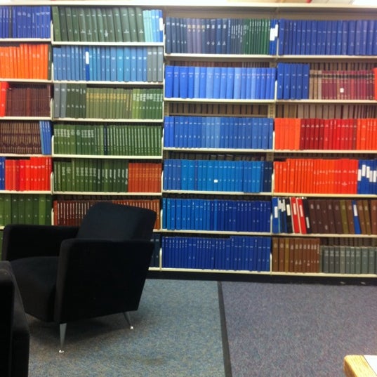 Dahlgren Memorial Library College Library in