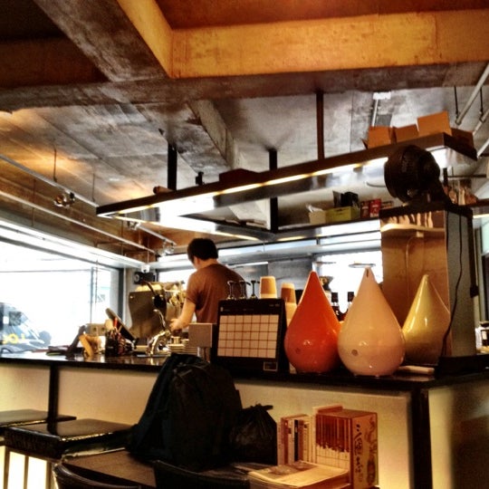 Photo prise au CHAN&#39;S Espresso Bar par Lee Y. le8/10/2012
