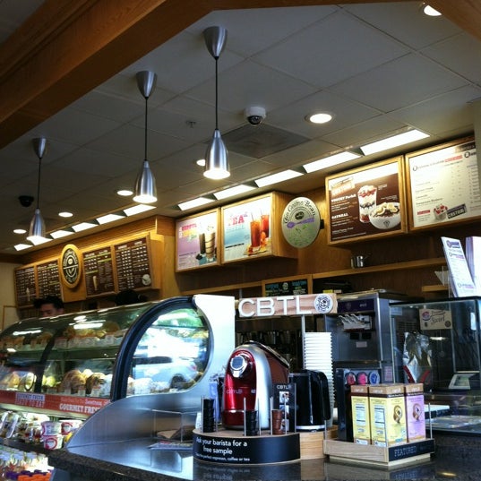 Photo taken at The Coffee Bean &amp; Tea Leaf by Trace T. on 5/10/2012