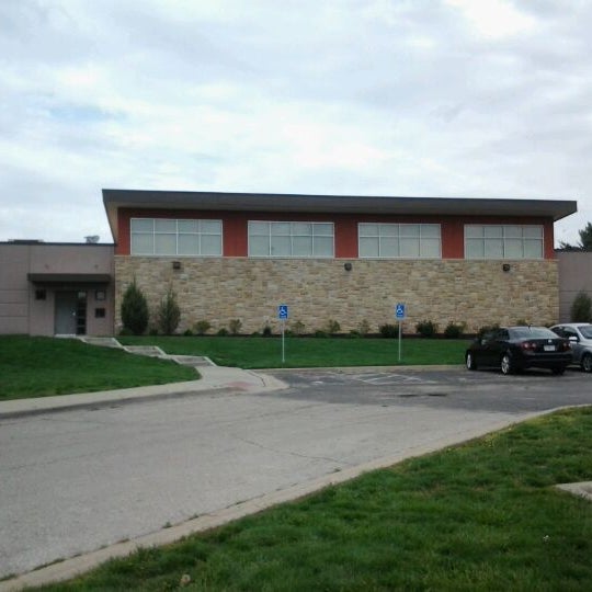 Foto tirada no(a) Sporting Club Training Center por Mary T. em 4/15/2012