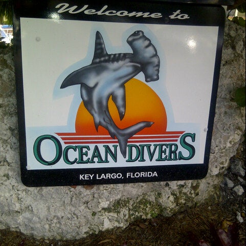 Foto tirada no(a) Ocean Divers por Carlos M. em 7/20/2012