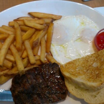 Photo taken at Shari&#39;s Cafe and Pies by Rick T. on 6/10/2012