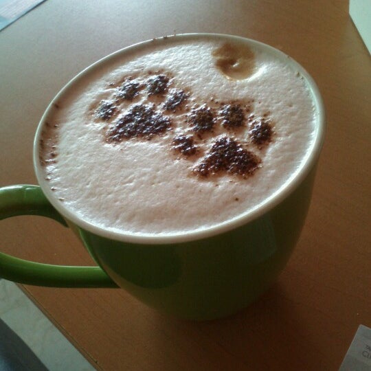 9/2/2012에 Anahi C.님이 Coffee &amp; Pet&#39;s Deli에서 찍은 사진
