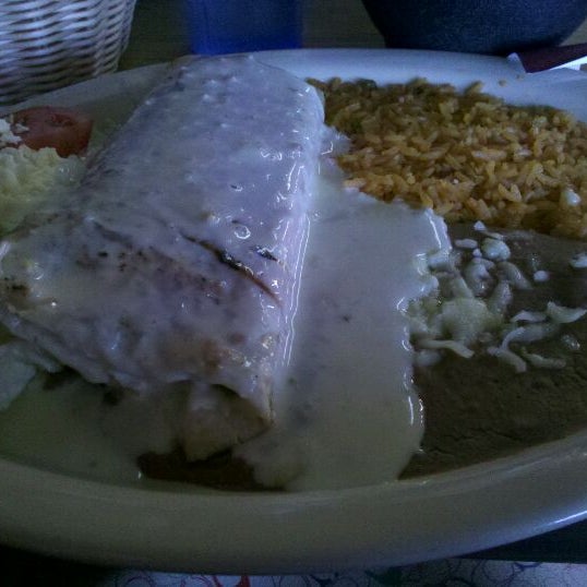 Снимок сделан в Old West Mexican Restaurant пользователем Ona L. 3/11/2012