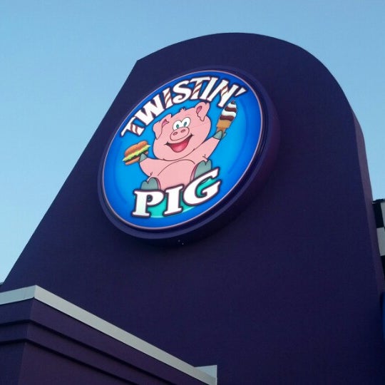 8/30/2012 tarihinde Jasonziyaretçi tarafından Twistin&#39; Pig'de çekilen fotoğraf