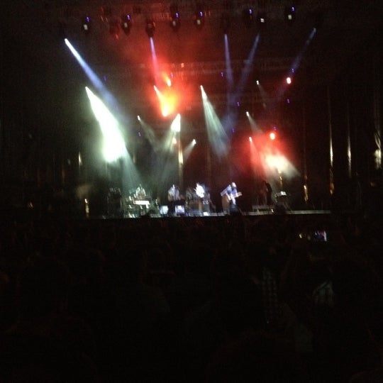 รูปภาพถ่ายที่ Santander Music Festival โดย Raquel G. เมื่อ 8/3/2012