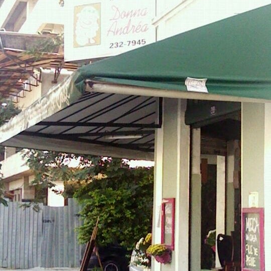 Foto tirada no(a) Restaurante Donna Andrea por audrin c. em 5/11/2012