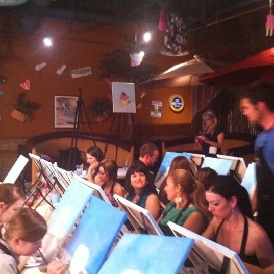 4/10/2012にWineandcanvas L.がCoconuts Beach Bar and Mexican Grillで撮った写真