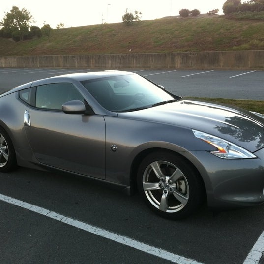 รูปภาพถ่ายที่ McLarty Nissan Little Rock โดย Brandon H. เมื่อ 3/3/2012