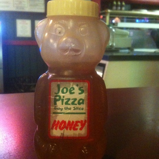 Photo taken at Joe&#39;s Pizza Buy the Slice by Justin E. on 4/6/2012