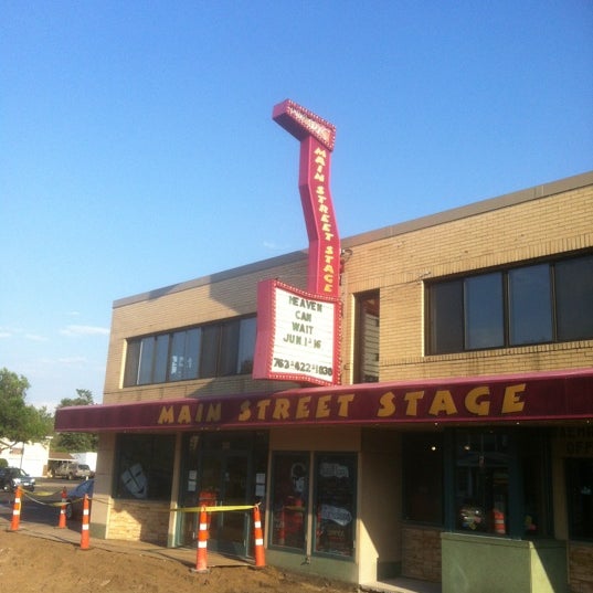 Foto tomada en Lyric Arts Main Street Stage  por Glen A. el 6/9/2012