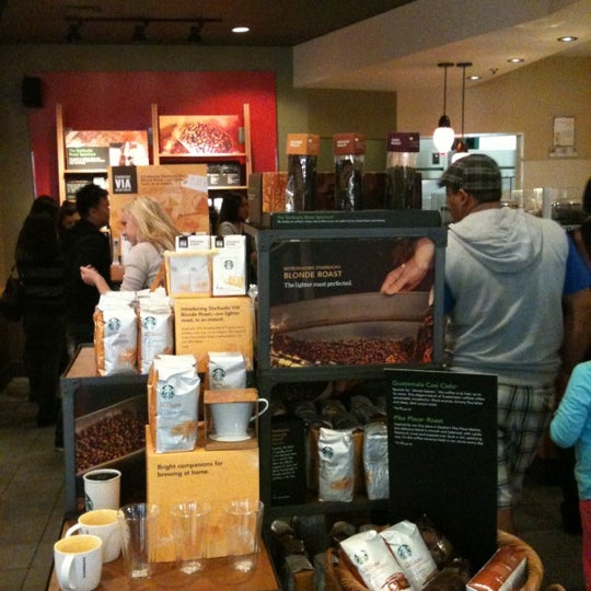 Starbucks Coffee Shop in Costa Mesa