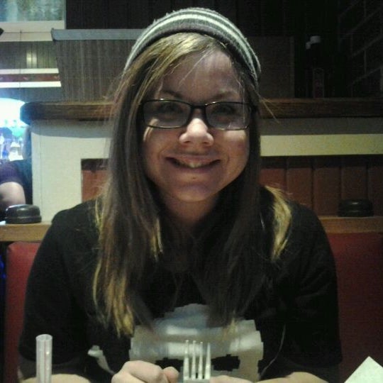 Photo taken at Chili&#39;s Grill &amp; Bar by Chris L. on 4/26/2012
