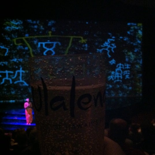 Foto diambil di &#39;Ulalena at Maui Theatre oleh Dan pada 4/10/2012