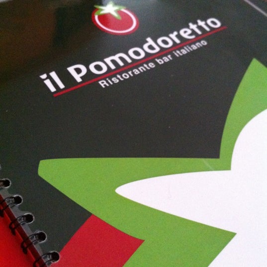 รูปภาพถ่ายที่ PAOLETTO Restaurante Italiano Pizzería โดย Julio เมื่อ 6/30/2012