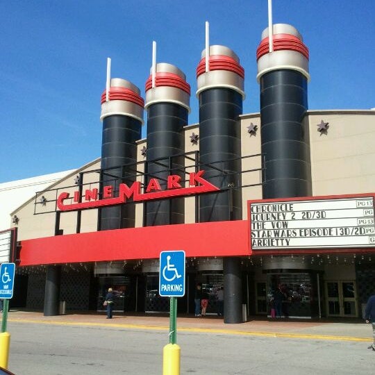 Fotos en Cinemark Cine en Merriam Town Center