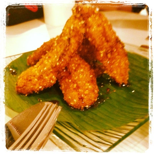 The banana fritters is just WOW! Poyo takes pisang goreng too a whole different level!
