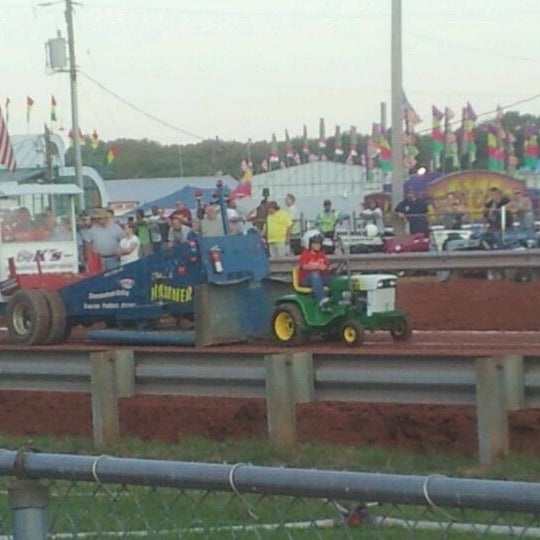 Foto tirada no(a) Prince William County Fairgrounds por Kassandra M. em 8/16/2011