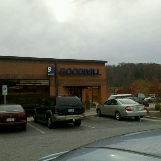 Goodwill Retail Store 166 visitors