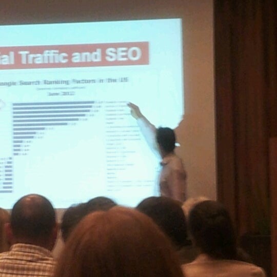 Факультет информатики. Девушка ищет университет. Berlin university of applied sciences. Икси университет. Хангук университет в корее.