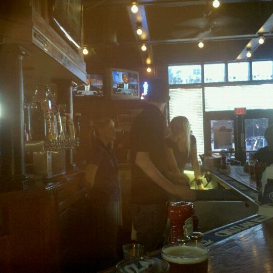 Photo taken at Dilworth Neighborhood Grille by Jade N. on 8/23/2011