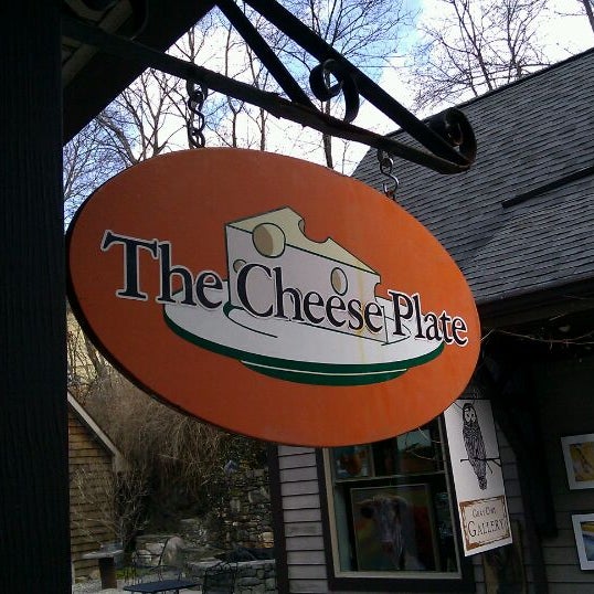 Foto tomada en The Cheese Plate  por Key A. el 2/25/2012