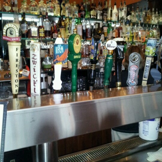 The Deluxe Bar and Grill - Capitol Hill - 64 tips