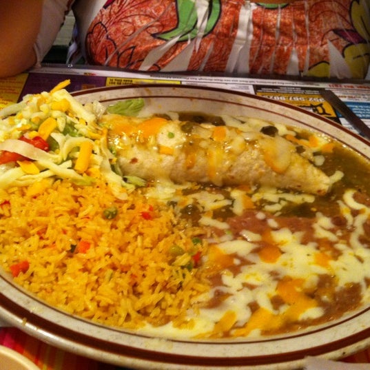 รูปภาพถ่ายที่ Pancho&#39;s Villa Mexican Restaurant โดย Danny Williams เมื่อ 9/16/2011